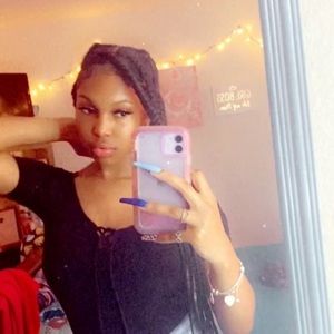 Meet your Posher, Deja